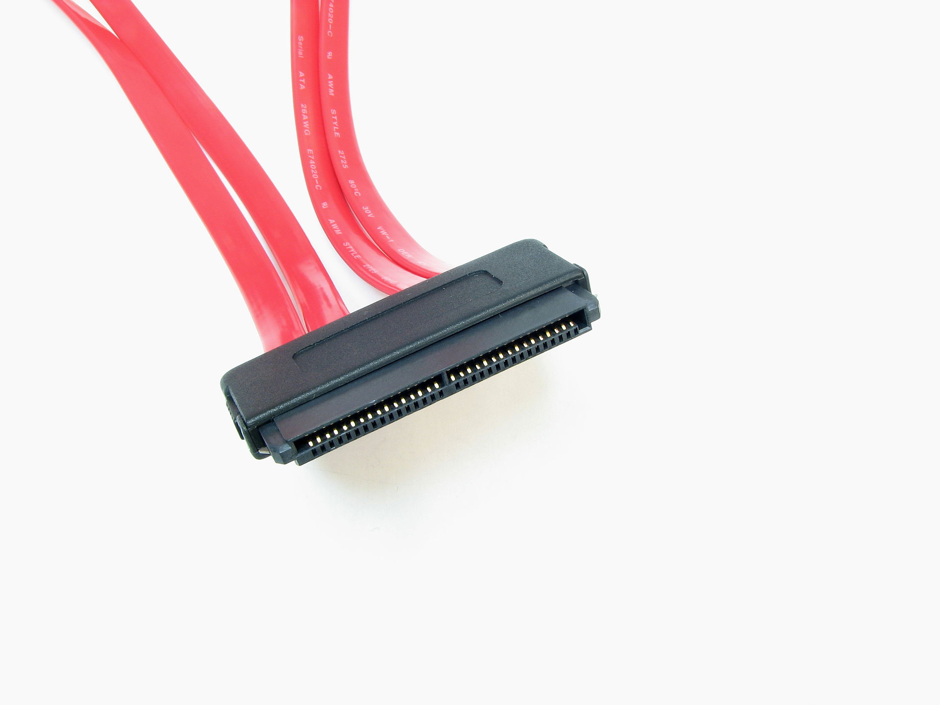 1920px-SFF-8484-internal-connector-0a.jpg