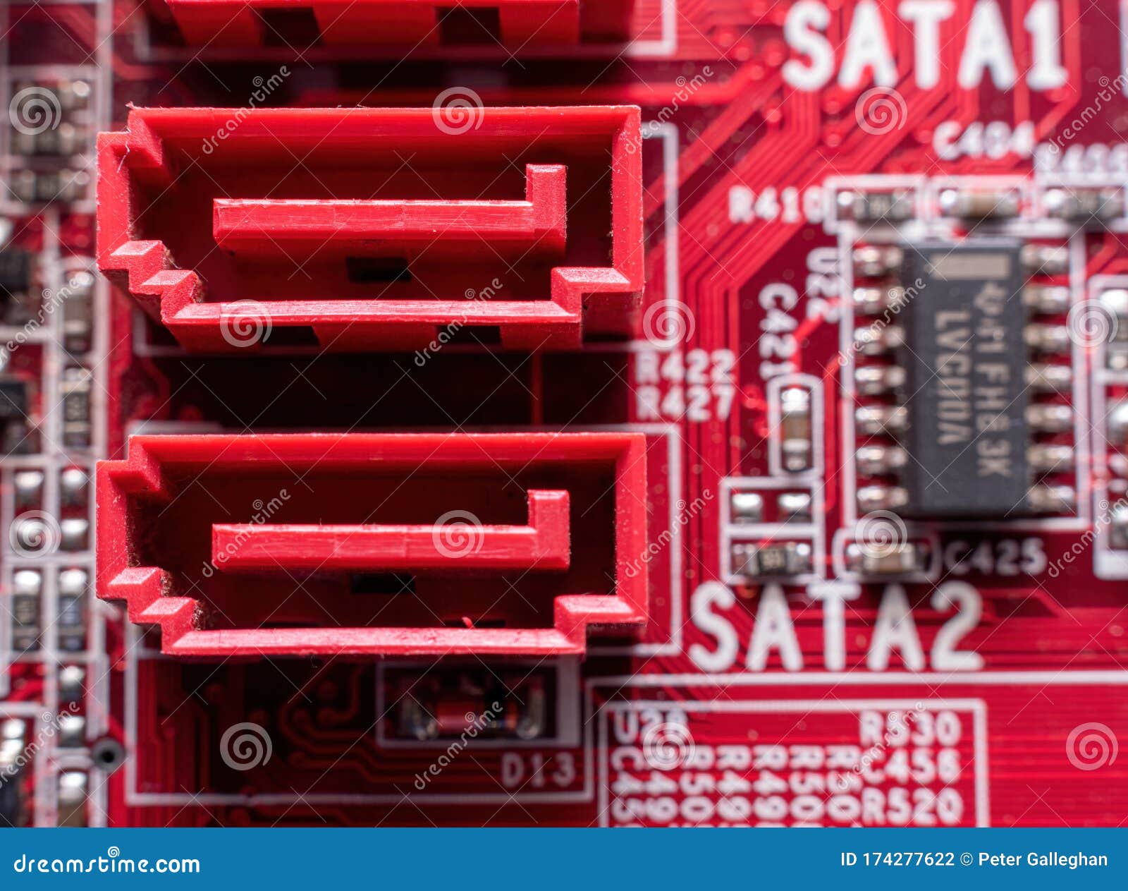 red-sata-port-motherboard-174277622.jpg