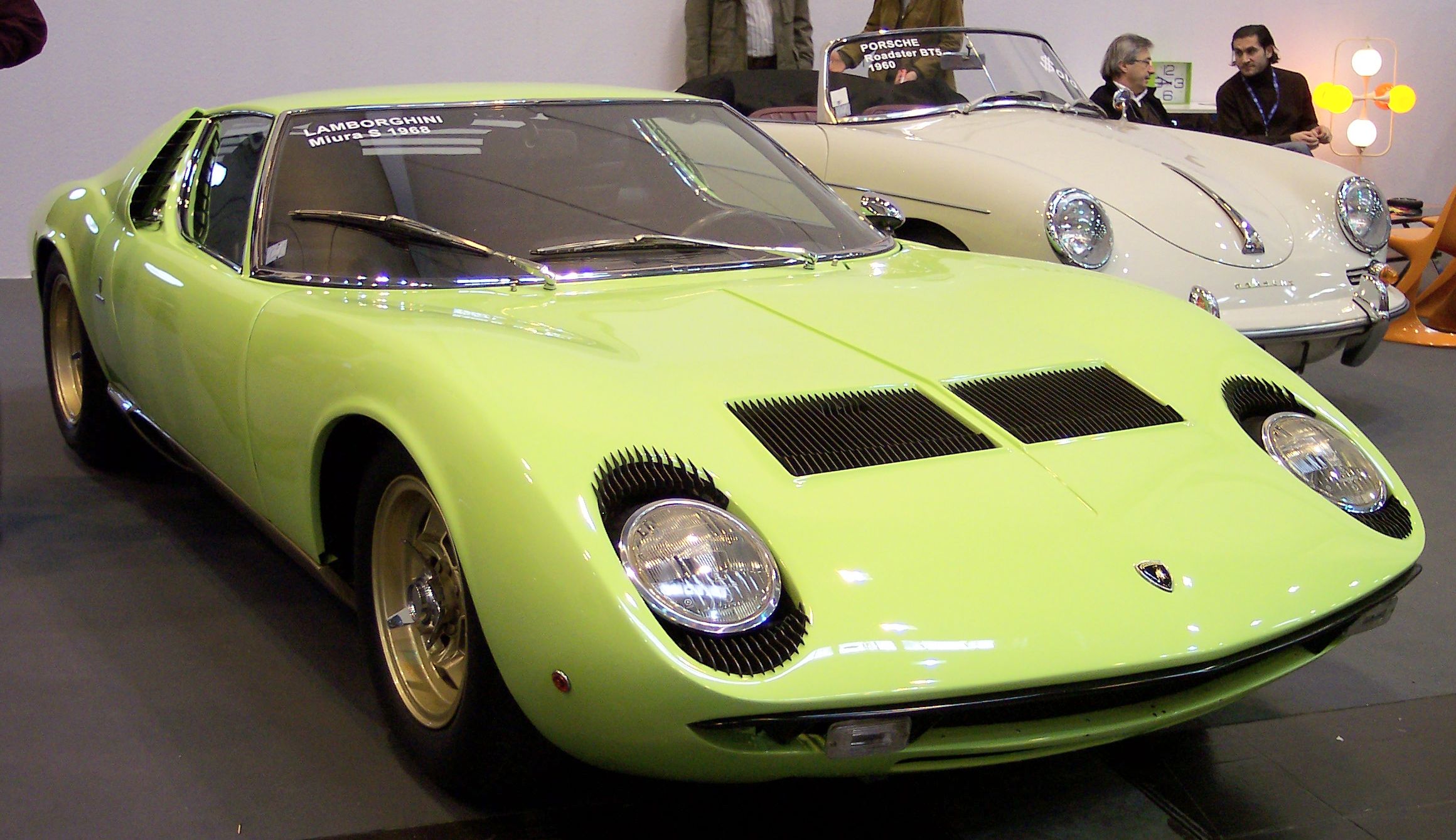 Lamborghini_Miura_S_green_vr_1968_TCE.jpg