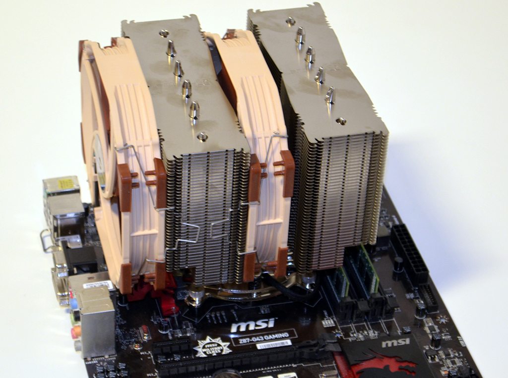 Noctua-D15-Install-7.jpg