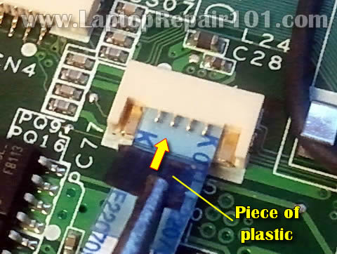fix-touchpad-cable-connector-03.jpg