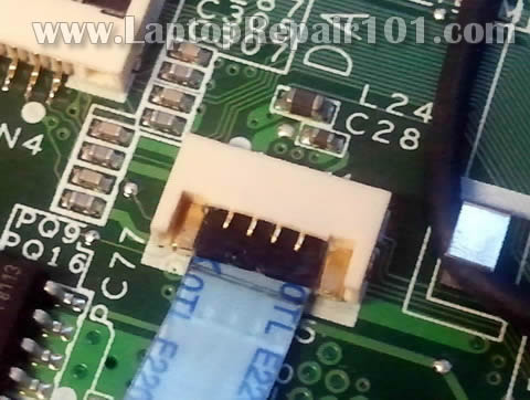 fix-touchpad-cable-connector-04.jpg